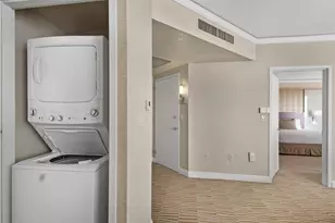 18001 Collins Ave, North Miami Beach, FL 33160 - Photo 28