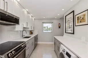 561 Bayshore Dr, Fort Lauderdale, FL 33304 - Photo 4