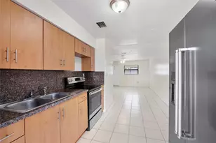 743 NW 14th Way, Fort Lauderdale, FL 33311 - Photo 2