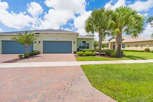11008 SW Winding Lakes Circle, Port Saint Lucie, FL 34987 - Photo 2