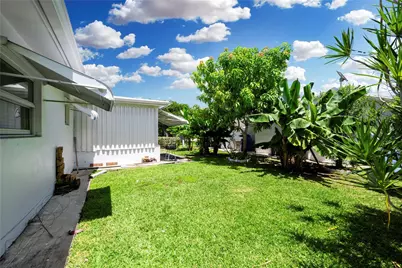 220 S Golf Boulevard, Pompano Beach, FL 33064 - Photo 6