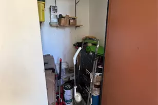 8225 Lake Dr, Doral, FL 33166 - Photo 16