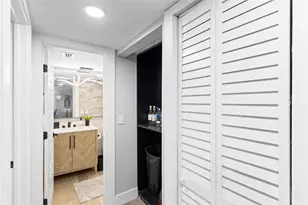 118 Lake Emerald Dr, Fort Lauderdale, FL 33309 - Photo 22