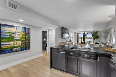 118 Lake Emerald Drive, Oakland Park, FL 33309 - Photo 20