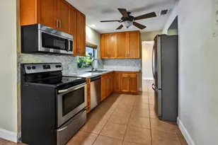 11831 NW 31st Pl, Sunrise, FL 33323 - Photo 26