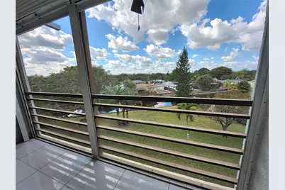 112 Royal Park Drive #4f, Oakland Park, FL 33309 - Photo 12