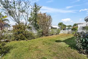 2041 SW 83rd Ave, Davie, FL 33324 - Photo 32