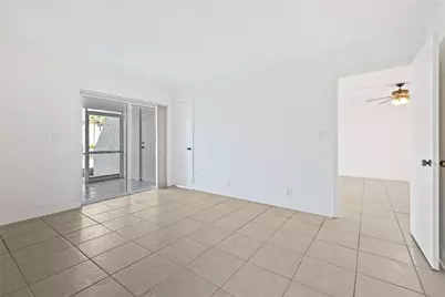 140 Lakeview Drive #103, Weston, FL 33326 - Photo 20