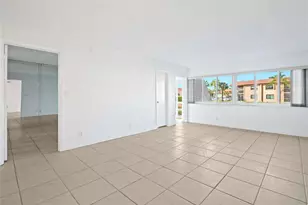 140 Lakeview Dr, Weston, FL 33326 - Photo 8