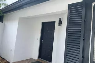 5910 Chester Ln, Davie, FL 33331 - Photo 2