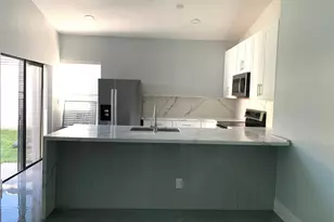 5910 Chester Ln, Davie, FL 33331 - Photo 4