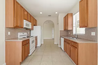 1211 NE 40th Road, Homestead, FL 33033 - Photo 8