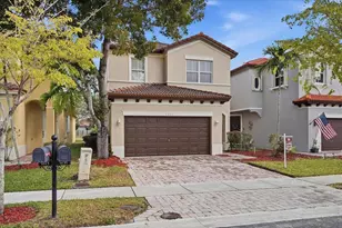 1211 NE 40th Rd, Homestead, FL 33033 - Photo 2