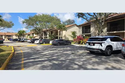 8011 Southgate Boulevard #L10, North Lauderdale, FL 33068 - Photo 2