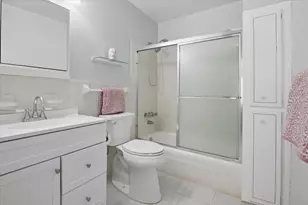 2260 NE 67th St, Fort Lauderdale, FL 33308 - Photo 10