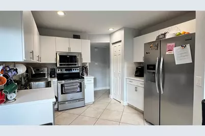 5641 Coach House Circle #B, Boca Raton, FL 33486 - Photo 8