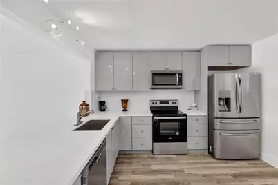 3930 Inverrary Boulevard #702, Lauderhill, FL 33319 - Photo 4