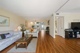 691 S Hollybrook Dr, Pembroke Pines, FL 33025 - Photo 12