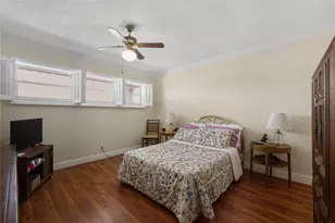 691 S Hollybrook Dr, Pembroke Pines, FL 33025 - Photo 4