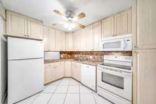 2601 S Course Dr, Pompano Beach, FL 33069 - Photo 32