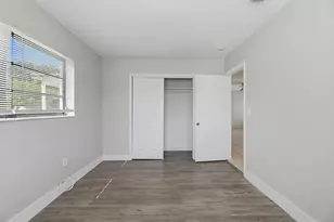 18000 NW 6th Ct, Miami, FL 33169 - Photo 16