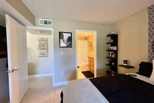 2371 NW 33rd St, Oakland Park, FL 33309 - Photo 4