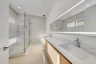 812 SE 12th St, Fort Lauderdale, FL 33316 - Photo 66