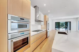 812 SE 12th St, Fort Lauderdale, FL 33316 - Photo 22