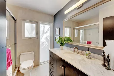 2116 NE 25th Street, Wilton Manors, FL 33305 - Photo 20