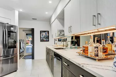 2116 NE 25th Street, Wilton Manors, FL 33305 - Photo 22