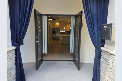 1109 E Broward Boulevard #2, Fort Lauderdale, FL 33301 - Photo 2