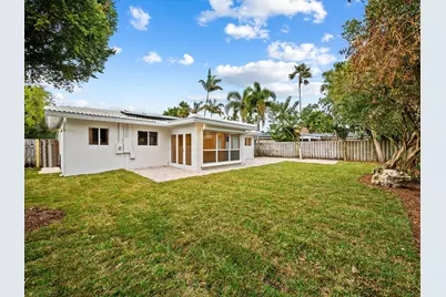 242 Lombardy Avenue, Fort Lauderdale, FL 33308 - Photo 18