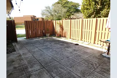 2545 Camelot Court #2545, Hollywood, FL 33026 - Photo 12