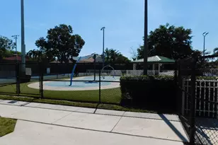 2545 Camelot Ct, Hollywood, FL 33026 - Photo 34