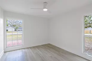 8555 24th St, Vero Beach, FL 32966 - Photo 16