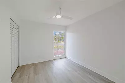 8555 24th Street, Vero Beach, FL 32966 - Photo 12