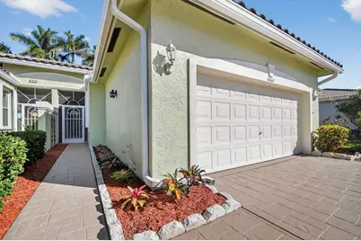 10664 Royal Caribbean Circle #10664, Boynton Beach, FL 33437 - Photo 6