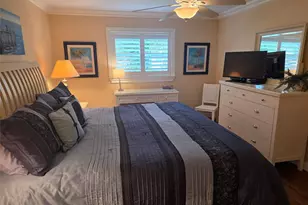 959 SE 2nd Ave, Deerfield Beach, FL 33441 - Photo 16