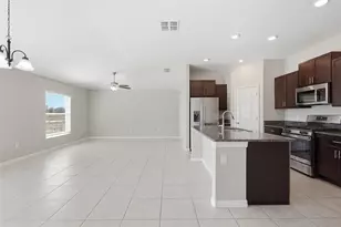 9728 Channing Hill Dr, Ruskin, FL 33573 - Photo 12