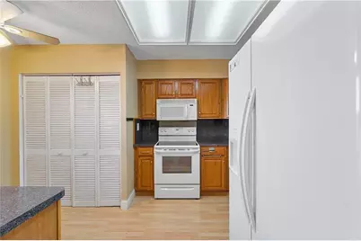7210 Lake Circle Drive #306, Margate, FL 33063 - Photo 10