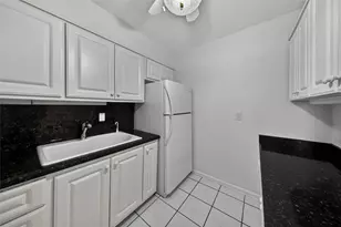 6253 Bay Club Dr, Fort Lauderdale, FL 33308 - Photo 20