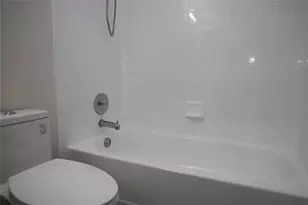 2228 N Cypress Bend Dr, Pompano Beach, FL 33069 - Photo 26