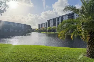 2228 N Cypress Bend Dr, Pompano Beach, FL 33069 - Photo 26