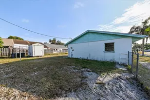 5669 S 35th Ct, Greenacres, FL 33463 - Photo 4