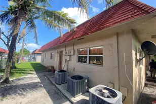 7961 SW 10th Ct, North Lauderdale, FL 33068 - Photo 4