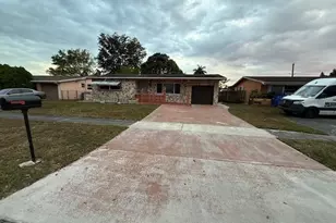 9180 NW 25th Ct, Sunrise, FL 33322 - Photo 2