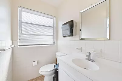 1130 Bayview Drive, Fort Lauderdale, FL 33304 - Photo 28