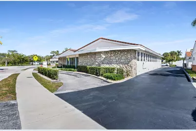 1130 Bayview Drive, Fort Lauderdale, FL 33304 - Photo 8