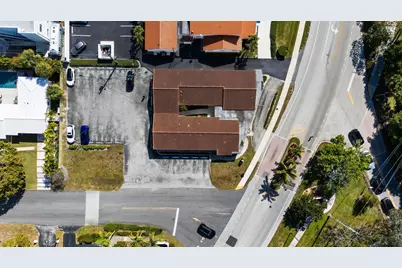 1130 Bayview Drive, Fort Lauderdale, FL 33304 - Photo 6