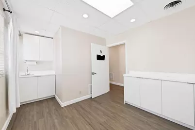 1130 Bayview Drive, Fort Lauderdale, FL 33304 - Photo 30